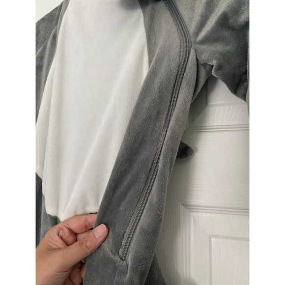 Gray Plush Shark Hooded Jumpsuit Zipper Costume Hyde and Eek Small - Picture 4 of 12